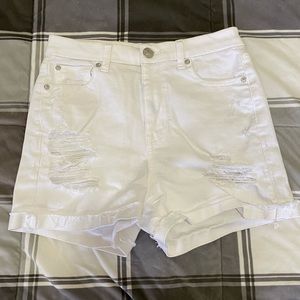 {American Eagle} Curvy High Rise Shortie